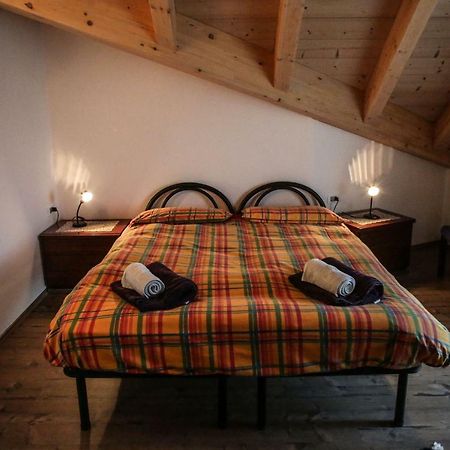 カルチェラーニカ・アル・ラーゴCasa De Valアパートメント エクステリア 写真